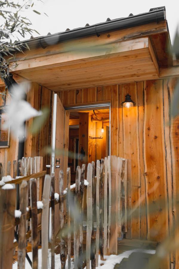 Вілла La Cabane Ofuro Celles  Екстер'єр фото