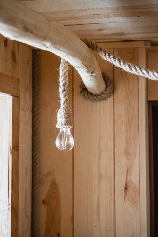 Вілла La Cabane Ofuro Celles  Екстер'єр фото