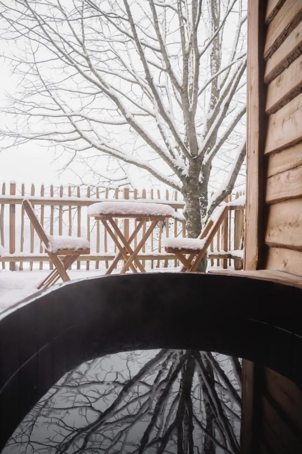 Вілла La Cabane Ofuro Celles  Екстер'єр фото